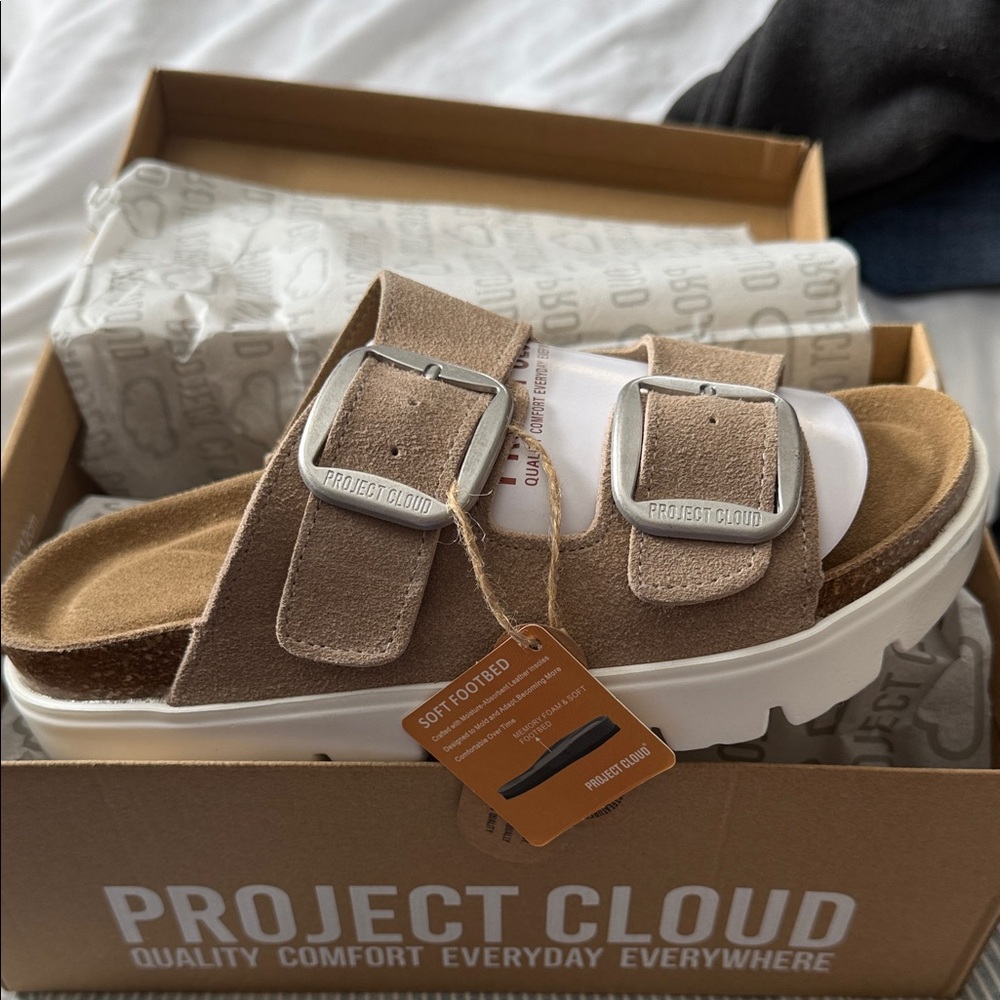 Project Cloud Women's Tan Sandals